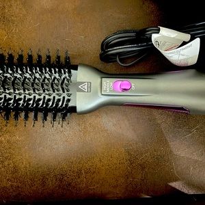 Blow dryer, hair volumizer